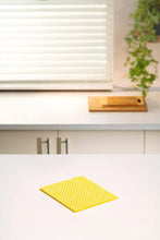 Load image into Gallery viewer, Scotch Brite Sponge Cloth Wipe Classic Quickly Soaks Liquid